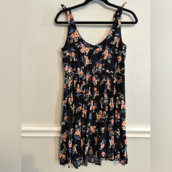 Anthropologie Band of Gypsies Floral Mini Dress size Small - Picture 1 of 3